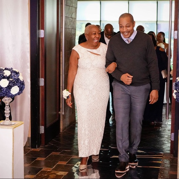 Mother of the Groom Dress - Picture 2 of 4